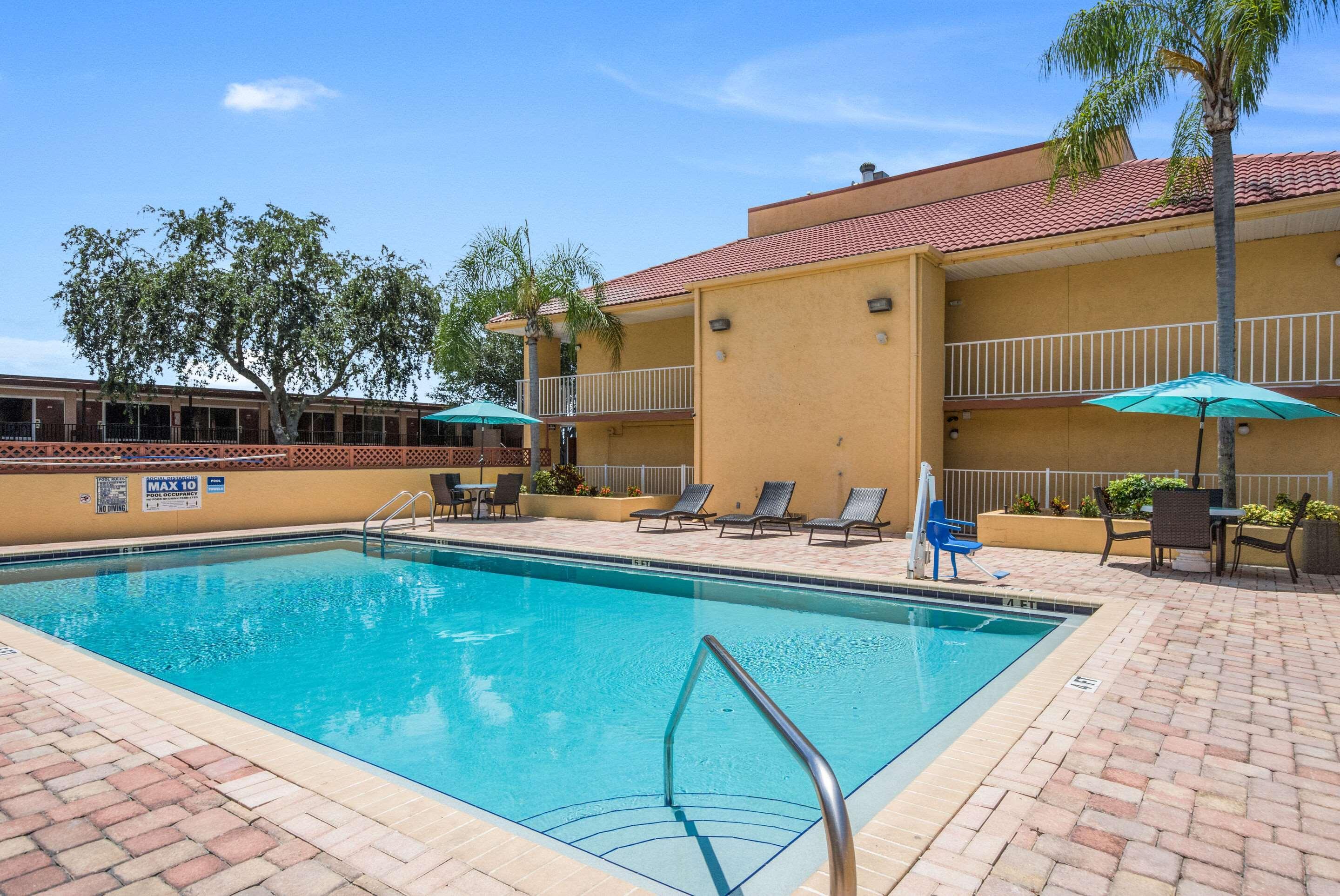 Rodeway Inn Port Richey North Dış mekan fotoğraf